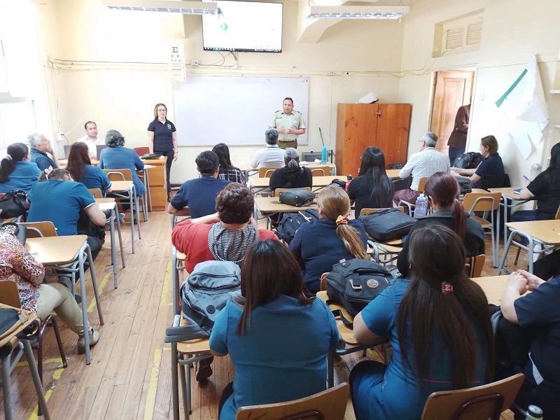 San Javier: dictan charla preventiva y de seguridad a Profesores de la Escuela Manuel de Salas