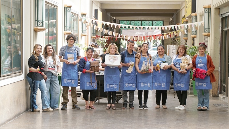 Emprendedoras CRDP participan en Expo Navideña durante este fin de semana