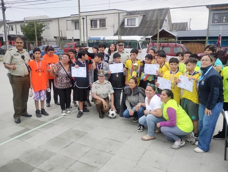 San Javier: Carabineros organizaron campeonato de baby fútbol “Juégatela por tu Barrio”