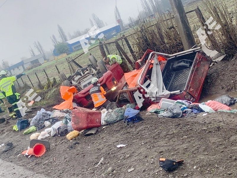 San Javier: 9 personas fallecidas y 3 lesionados tras volcamiento de camionetas