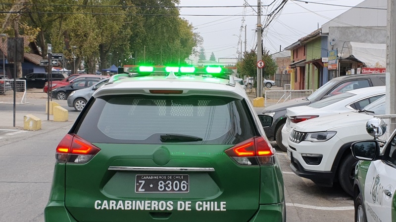 Parral: Carabineros detiene a dos mujeres por agresión y lesiones en el acto de hurto en una farmacia