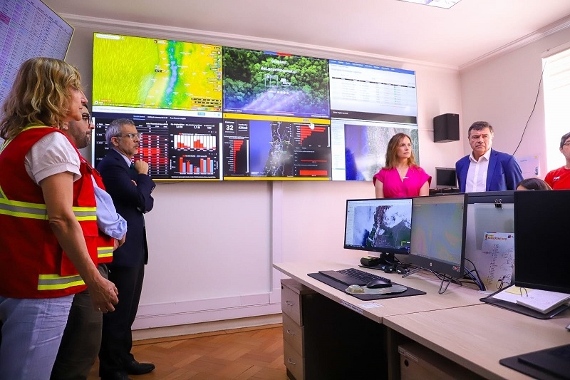 Advierten sobre altas temperaturas y llaman a reforzar la prevención en la zona central por Botón Rojo