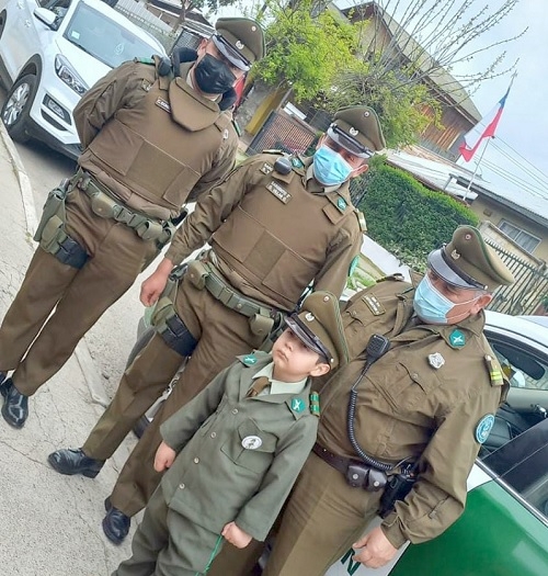 Cauquenes: Niño cumple su sueño y celebra su cumpleaños junto a Carabineros