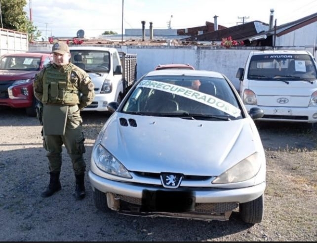  Carabineros recupera vehículo que fue robado en Chillán a propietario de Longaví