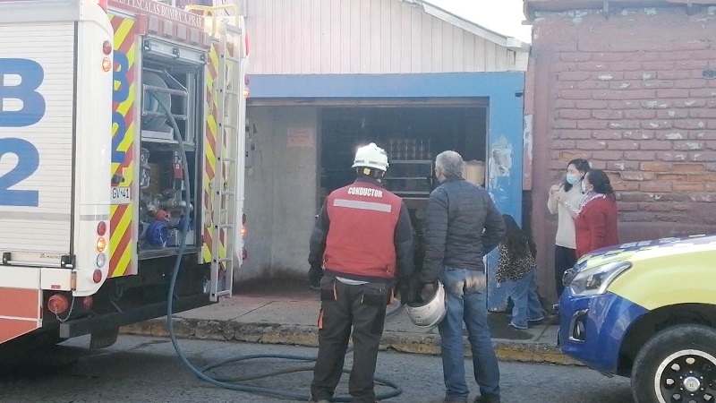 Linares: Recalentamiento de máquina en tostaduría movilizó a bomberos