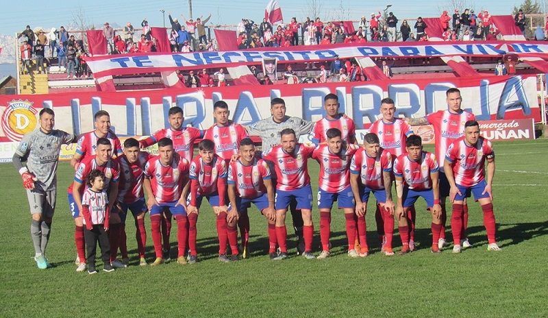 Al mediodía :En el mítico estadio Soinca Bata albirrojos quieren seguir en racha 