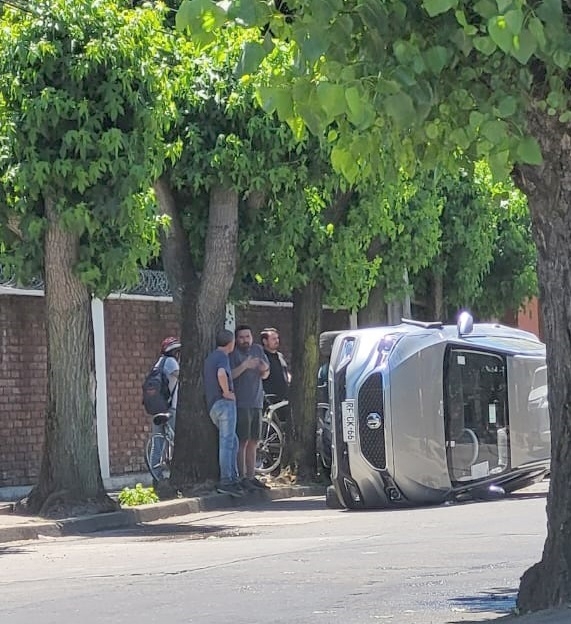 Linares: colisión de vehículos con 6 lesionados en centro de la ciudad