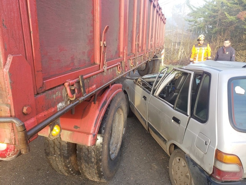 Dos accidentes de tránsito movilizaron a equipos de emergencias en Colbún y Yerbas Buenas