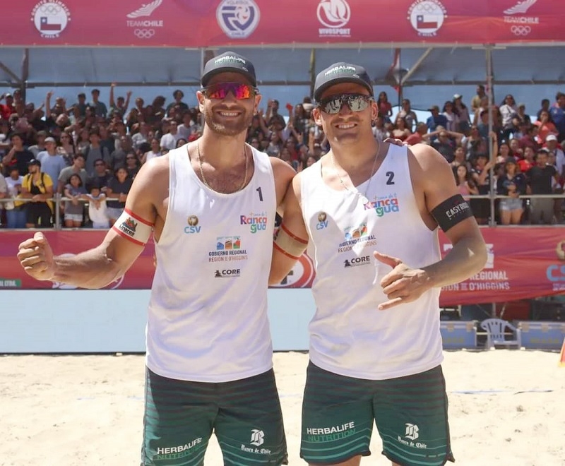 Hijos Ilustres de Linares se quedaron con el Oro en la primera fecha del circuito de vóley playa 