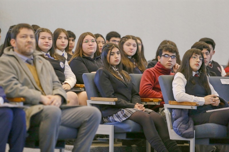 UCM dio la bienvenida a 40 nuevos estudiantes para formarse como futuros educadores