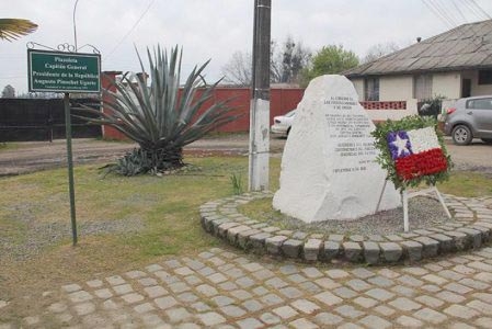 ¿Quiénes fueron los gestores del Monolito de la Plazoleta Augusto Pinochet y del Memorial que recuerda a los Detenidos Desaparecidos en Linares?