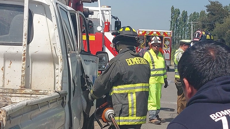 Linares: colisión entre camiones en ruta 5 sur deja 2 lesionados