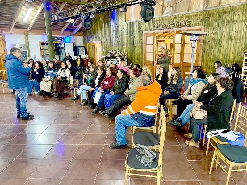  El FOSIS desarrolla las habilidades y competencias de emprendedoras de Yerbas Buenas para potenciar sus negocios