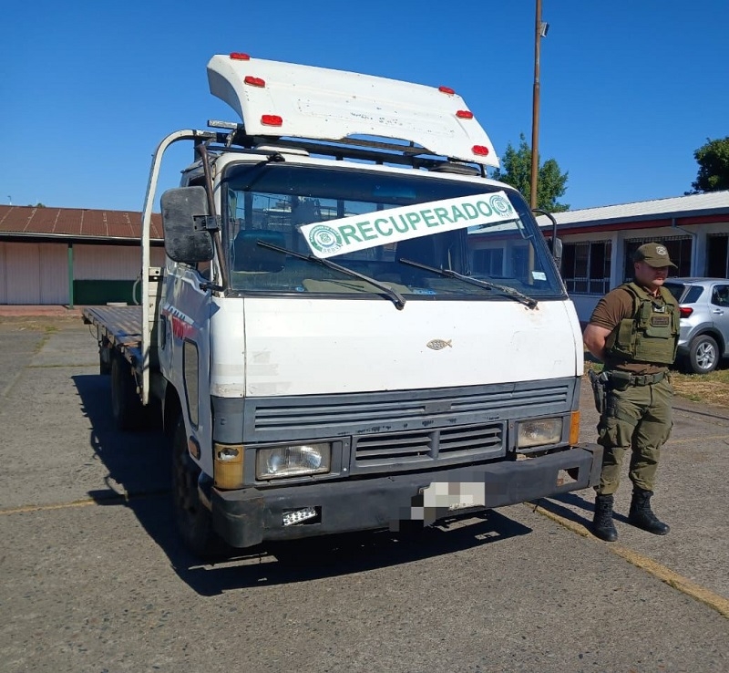 RECUPERAN VEHÍCULO ROBADO EN LINARES.- 