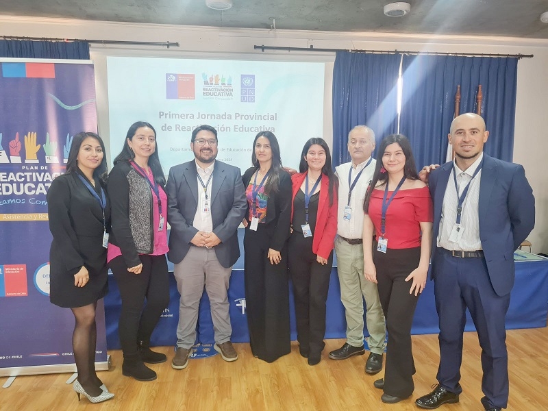 Equipo de Reactivación Educativa del Ministerio de Educación realizó exposición en Centro de Formación Técnica en Linares