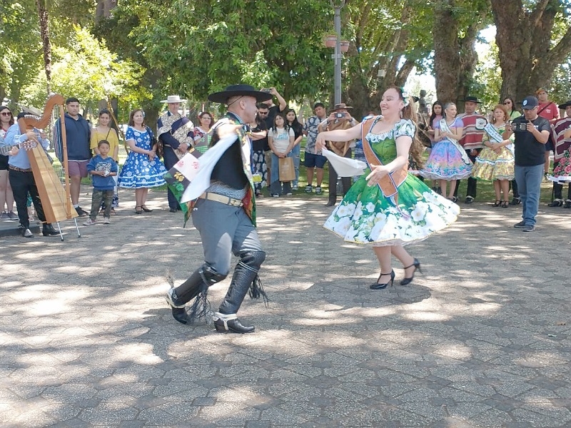 Linares: Partió Campeonato Nacional de Cueca Senior