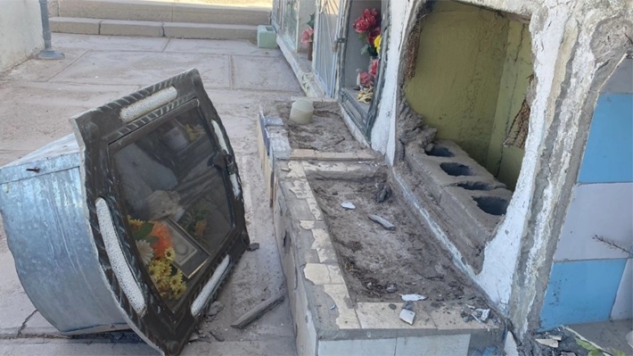 De mármol, cobre y bronce: Más de 60 lápidas fueron robadas del cementerio de Chuquicamata