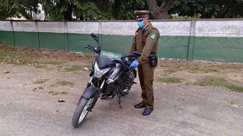 Retiro: Carabineros detuvo a un sujeto por robo de una moto