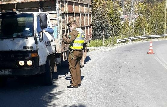 Carabineros monitorea tránsito de personas hacia la precordillera