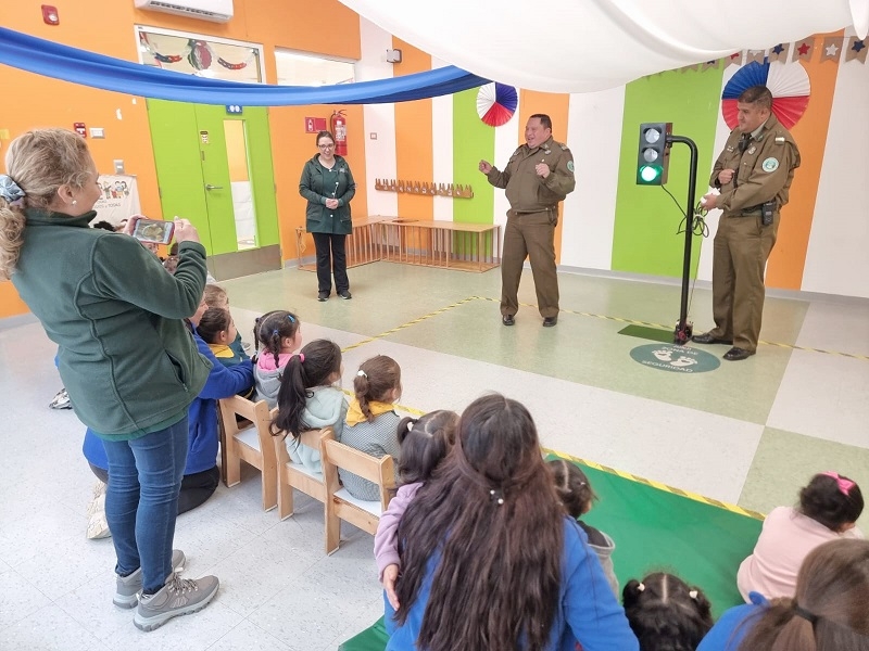 San Javier: Carabineros entregó un espacio de prevención vial a los pequeños del jardín infantil “Girasoles” de Alquihue