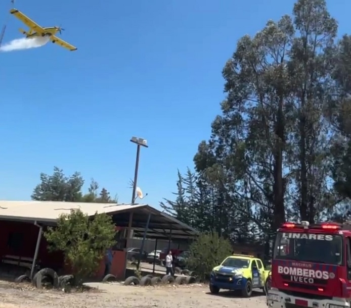 Incendio de pastizales movilizó a equipos de emergencia al sector Nuevo Amanecer