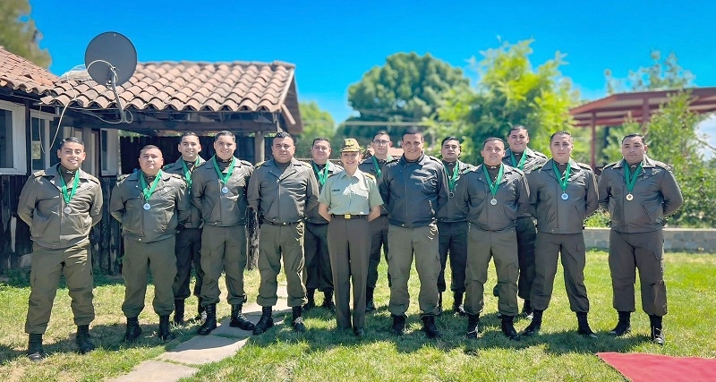 Cauquenes: certificados 11 Carabineros en conducción de motos todo terreno_