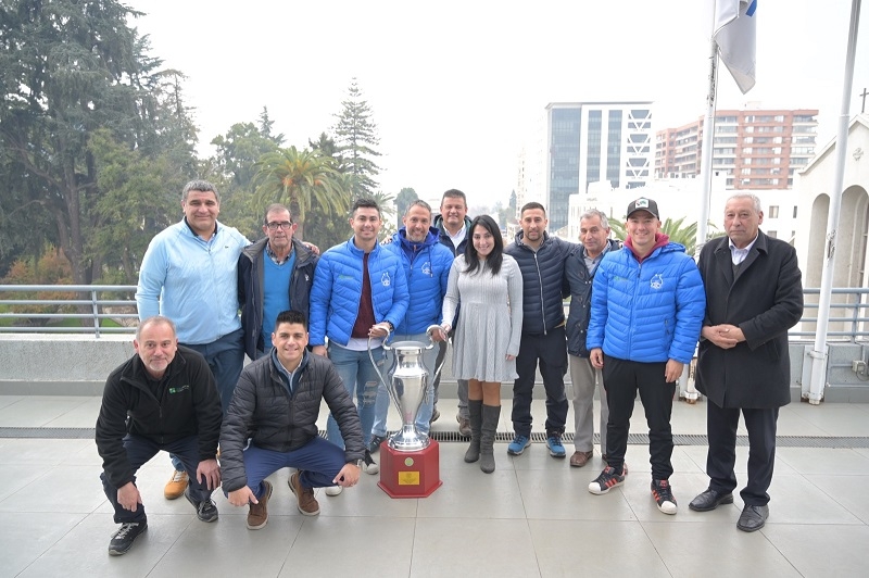 Gobernadora Regional destaca la Copa de Campeones del Club Seminario de Talca