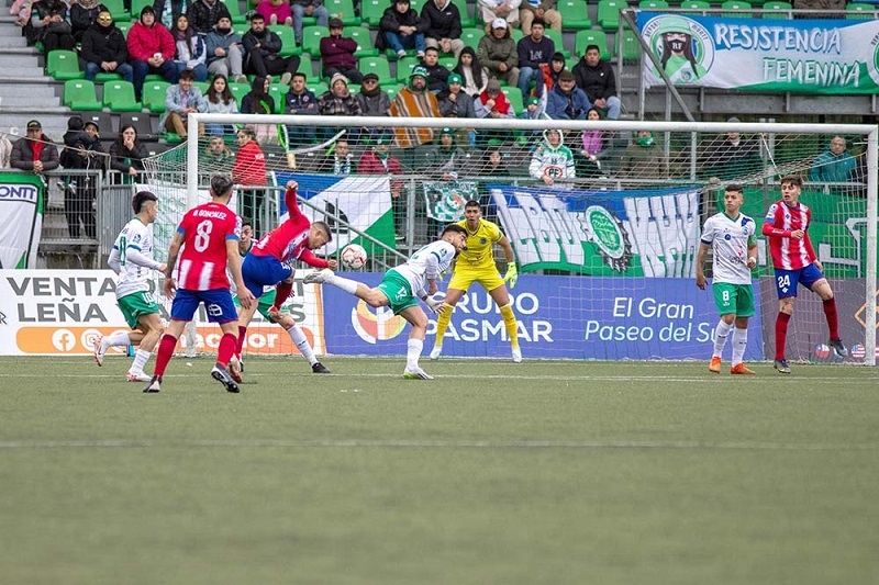 Duelo de Necesitados: Albirrojos con la obligación de ganar los puntos para alejarse del descenso 