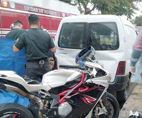 Parral: un motociclista fallecido en colisión con vehículo