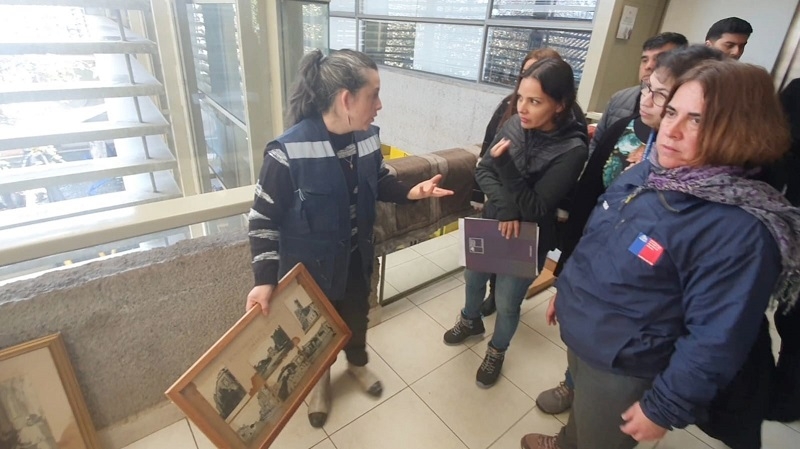 Ministra de Cultura visitó Museo de Linares dañado por inundación