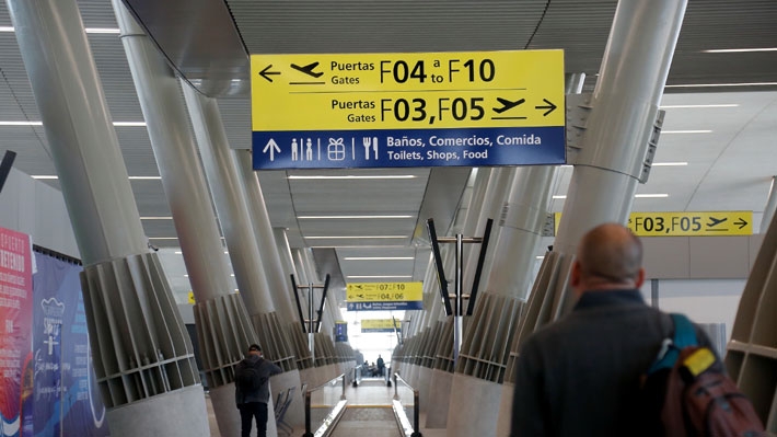 Alerta aeropuerto: Paro de trabajadores afecta a más del 80% de los vuelos y 15 mil pasajeros perjudicados