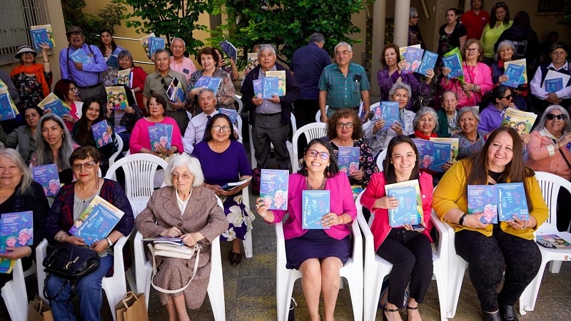 SENAMA Maule premia a los ganadores del Concurso Literario Autobiográfico para Personas Mayores 2024