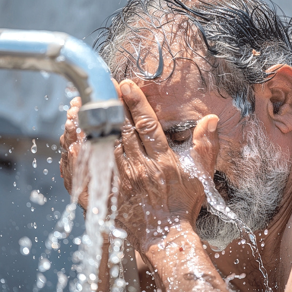 Alerta por altas temperaturas: a qué factores debemos estar atentos para evitar la deshidratación