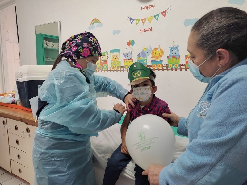 Linares: Carabineros implementó vacunatorio contra la influenza para descongestionar centros de salud