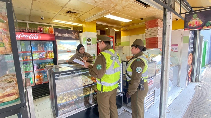 Parral: Carabineros reiteró los consejos para prevenir estafas con billetes falsos