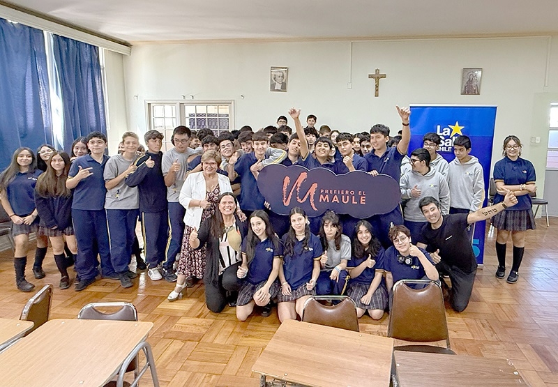 Charla de Inteligencia Emocional y Prevención del Bullying impacta a estudiantes en la capital regional