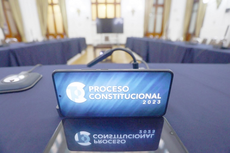 Comisión Experta revisará propuesta del Consejo Constitucional.