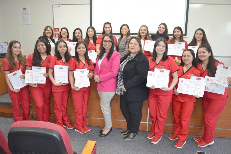  U. Autónoma potencia formación con foco en adolescencia vulnerada en futuras matronas y matrones