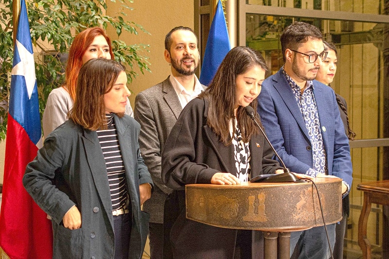 APRUEBAN PROYECTO DE DIPUTADA VELOSO PARA INHABILITACIÓN DE PARLAMENTARIOS QUE RECIBIERON FINANCIAMIENTO DE ISAPRES