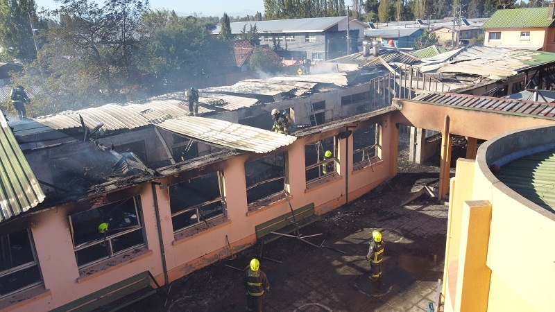 San Javier: Incendio afectó a escuela Gerónimo Lagos Lisboa