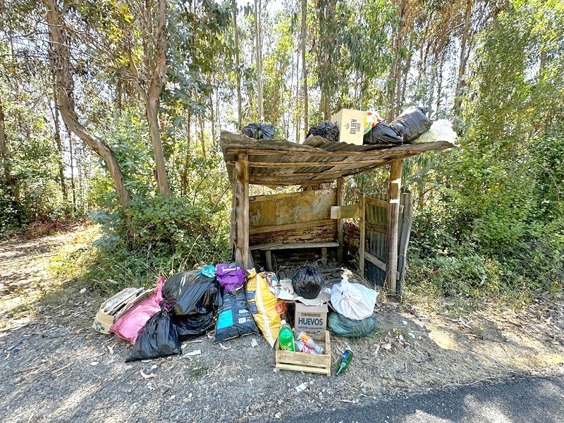 Linares vecinos advierten de micro-basurales en sector Embalse Ancoa