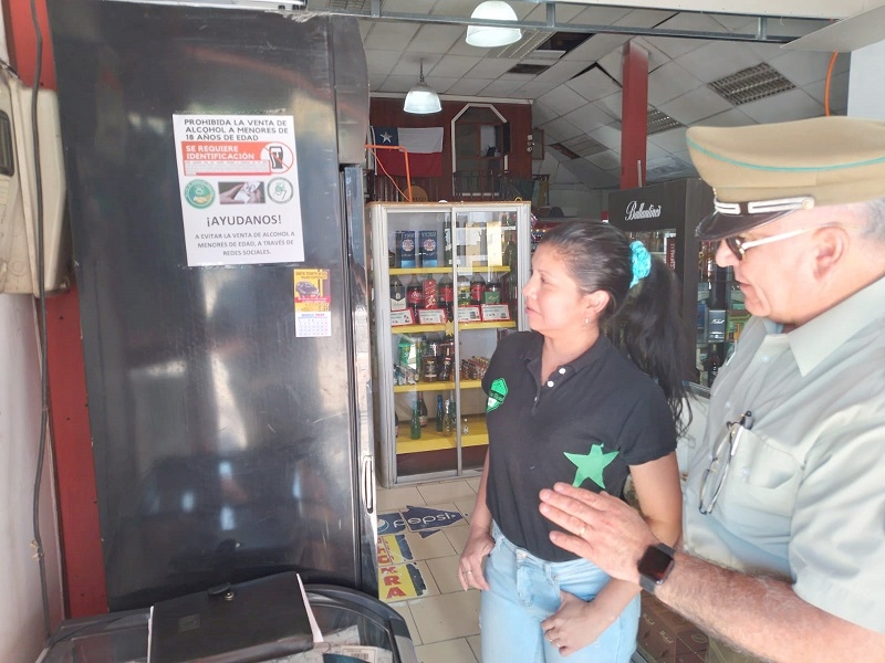 San Javier: Carabineros realiza campaña para  evitar  la venta de alcohol a menores de edad