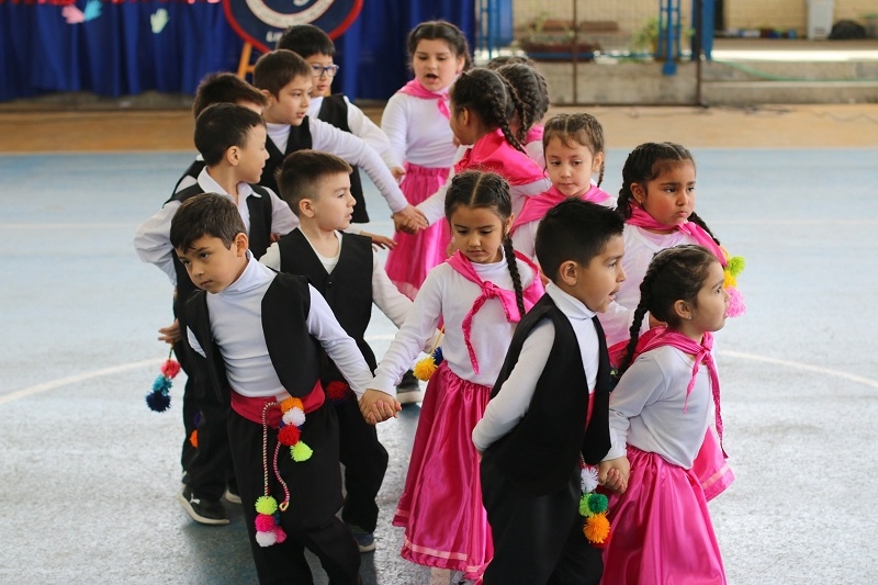 Colegio Margot Loyola se prepara para celebrar 150 años al servicio de la educación linarense