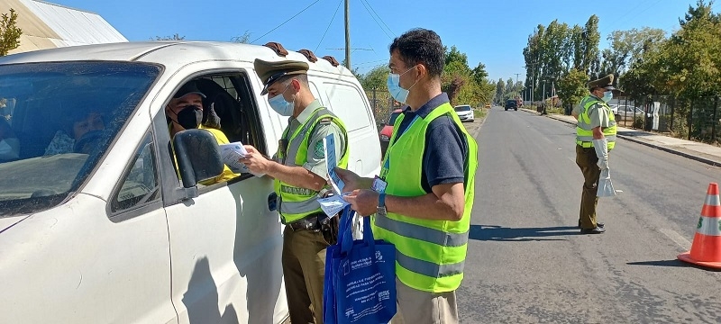 San Javier: Carabineros refuerza el llamado a los conductores a dejar el celular al conducir