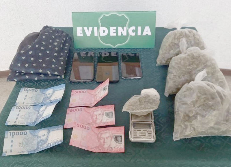 Carabineros de la SIAT Talca detuvo a tres sujetos e incautó marihuana durante control carretero