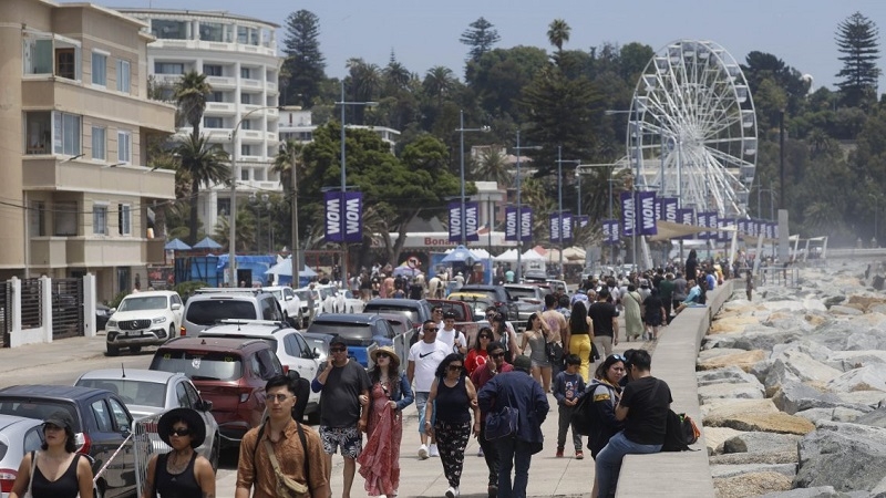 Viña del Mar aplica plan contra cuidadores informales de autos