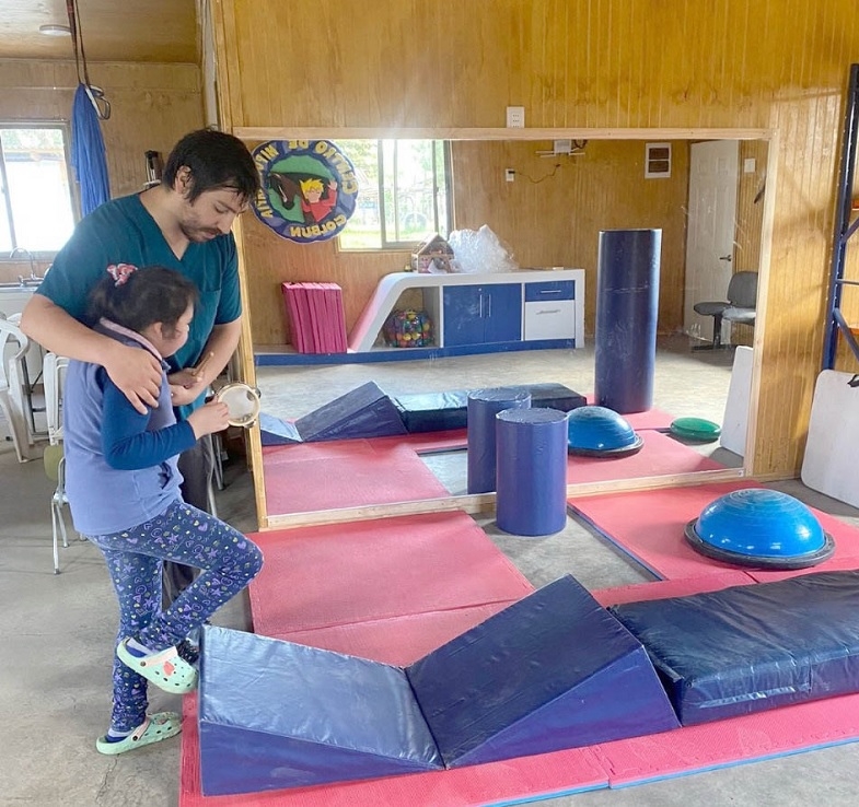 Centro de Hipoterapia Colbún potencia sus servicios para entregar atención integral a niños con problemas de movilidad