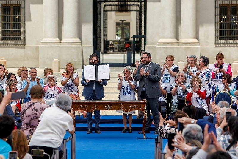 Gobierno presentó proyecto de ley para el pago de la deuda histórica al Magisterio