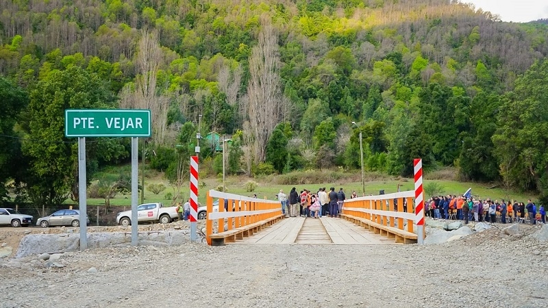 Inauguran  reconstrucción del Puente Vejar en la precordillera de Parral