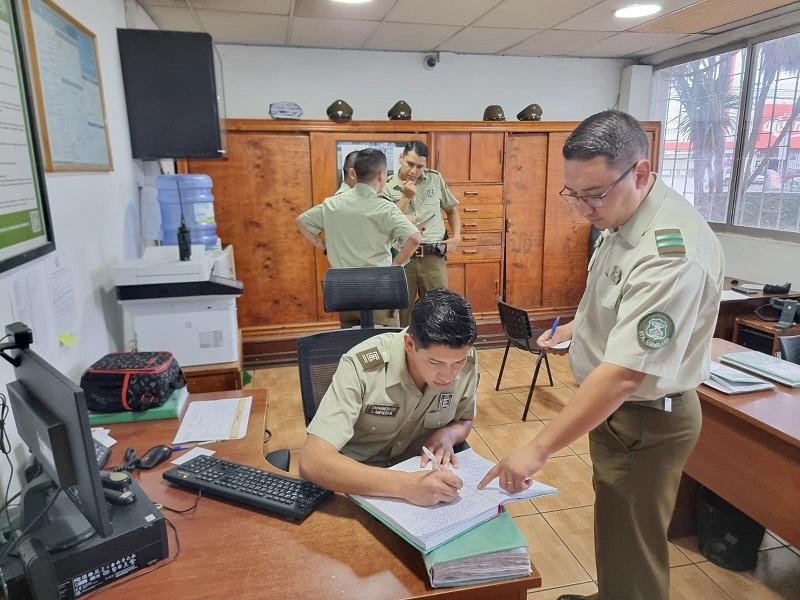 Linares Carabineros alumnos realizan su práctica profesional en distintas unidades policiales de la zona